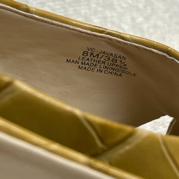 Vince Camuto Javasan Heel Sandals Mustard Yellow Embossed Leather Croc size 8 - Picture 8 of 8